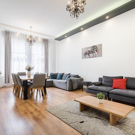בודפשט Real Apartments Zichy מראה חיצוני תמונה
