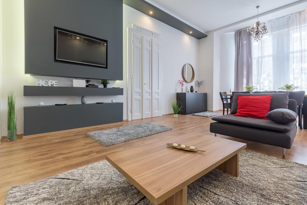 בודפשט Real Apartments Zichy מראה חיצוני תמונה